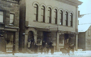 Illustration for article titled Remember Italian Hall: Where 73 Died On Christmas Eve